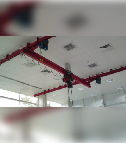 Under Slung Crane